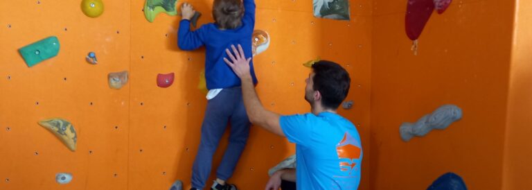 bambini arrampicata sportiva